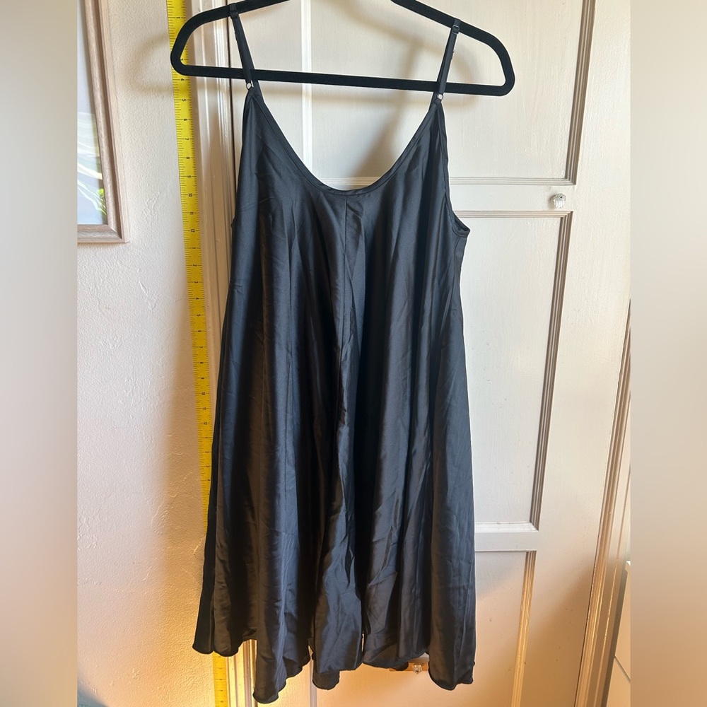 Silky Black Midi Dress with Spaghetti Straps - Picture 3 of 7